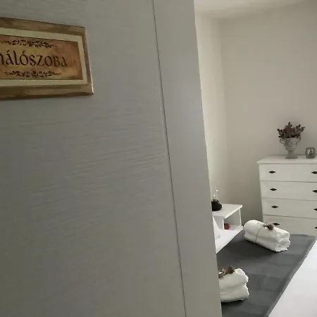 Ezuest Boroka Appartement *