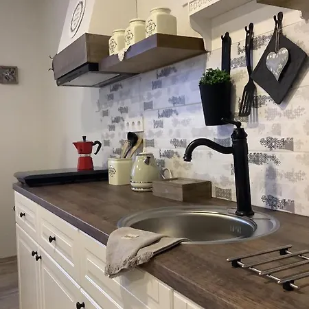 Ezuest Boroka Апартаменти Еґер