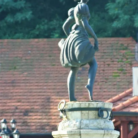 Ezuest Boroka Апартаменти Еґер