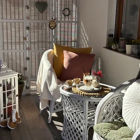 Ezuest Boroka * Eger