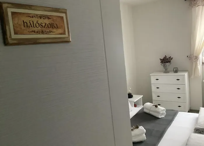 Ezuest Boroka Apartament *