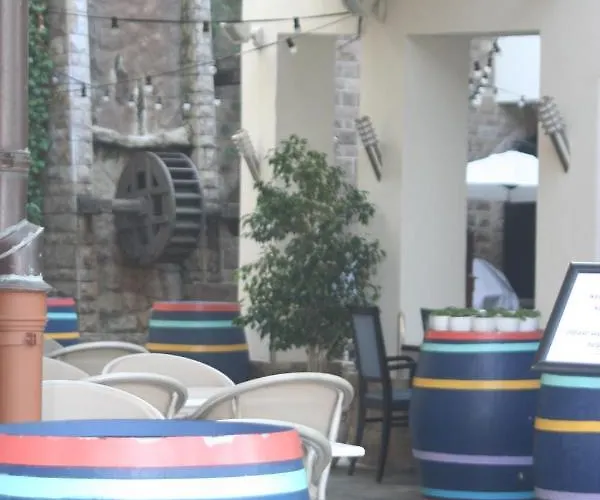 Apartament Ezuest Boroka *