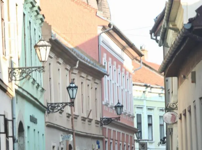 Apartament Ezuest Boroka Eger