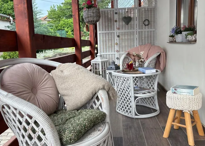 Apartament Ezuest Boroka *